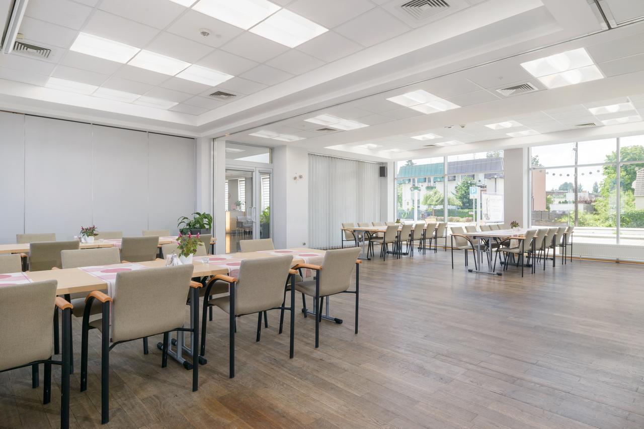Hotel Safir Poznań Dış mekan fotoğraf