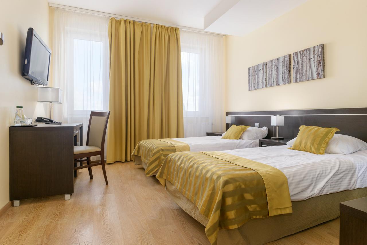 Hotel Safir Poznań Dış mekan fotoğraf
